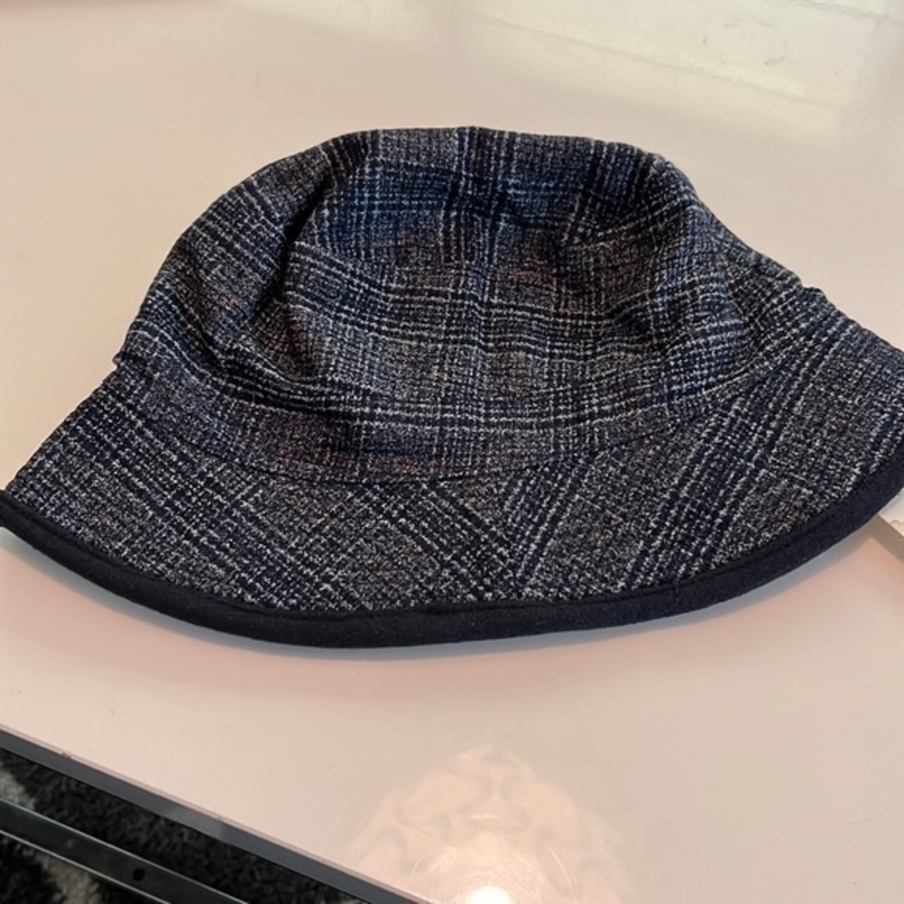 Bucket hat, reversible, plaid and solid